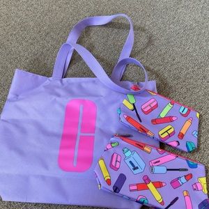 Brand new Clinique tote and two cosmetic bags